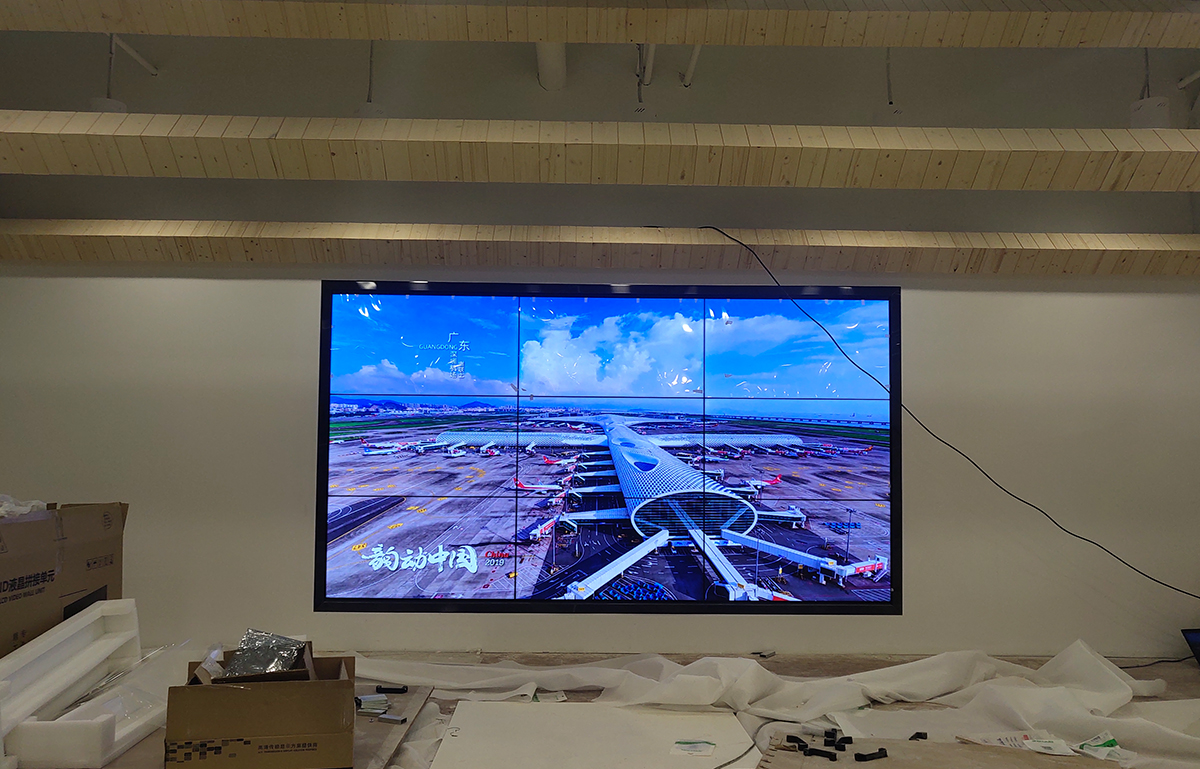 深圳市龍崗區(qū)坂田街道坂田街萬(wàn)科城同學(xué)都薈